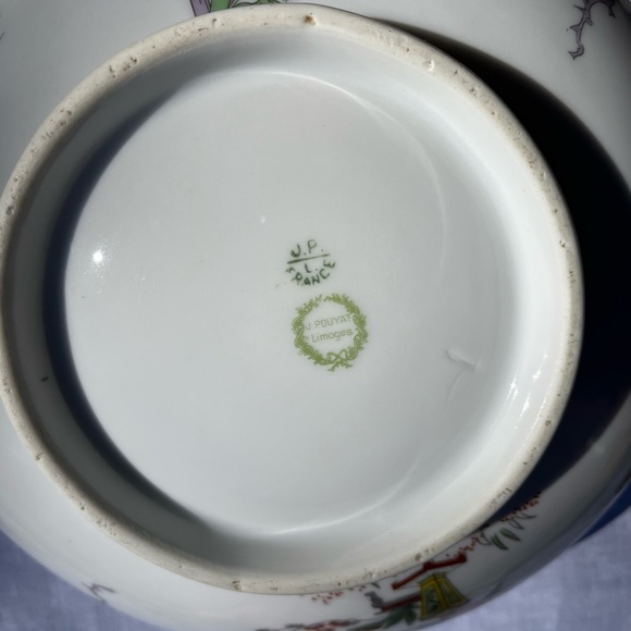 Limoge Porcelain Covered Dish - stamped “J.P. L France” & “J POUYAT Limoges” - Picture 4 of 8